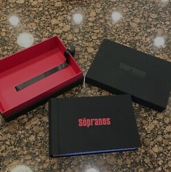 The Sopranos: The Complete Series - Picture 2 of 6